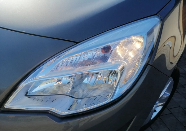 Opel Meriva cena 24900 przebieg: 166000, rok produkcji 2011 z Łask małe 781